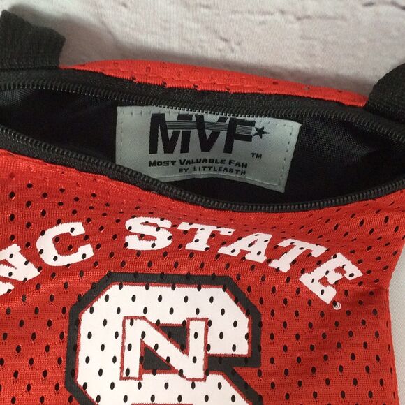NCAA NC State Wolfpack Game Day Pouch Cross Body Nylon Jersey Style Zipper Purse - Picture 5 of 6